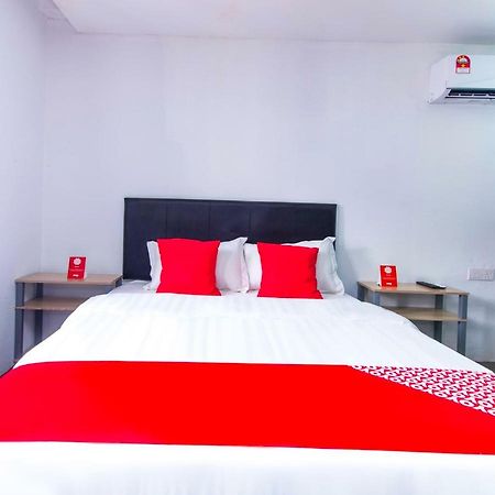 Intime Hotel Kuchai Lama Kuala Lumpur Extérieur photo